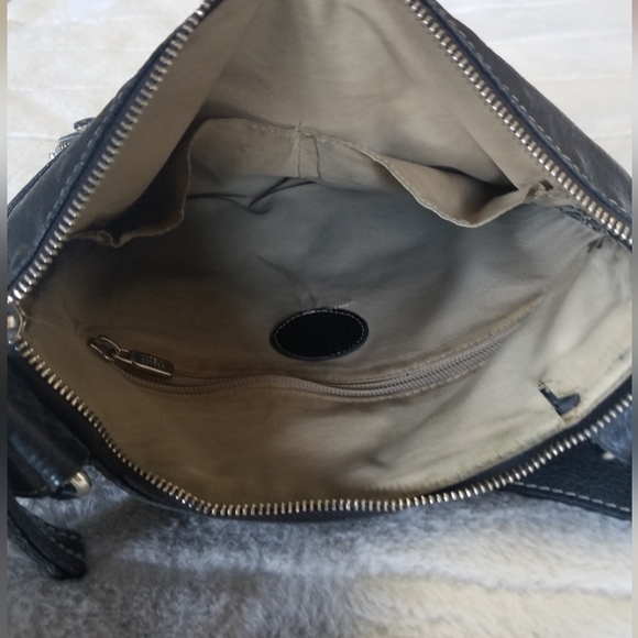 ROOTS Black Leather Messenger/Crossbody Bag - Picture 7 of 12